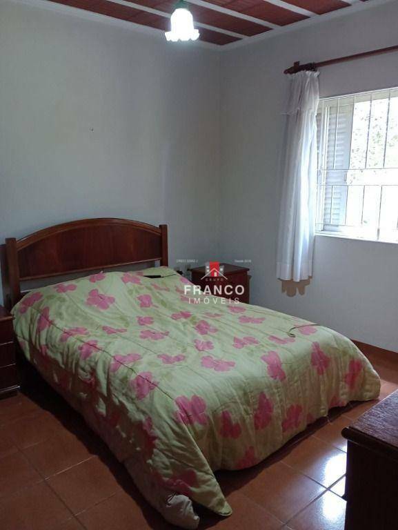 Chácara à venda com 4 quartos, 185m² - Foto 25