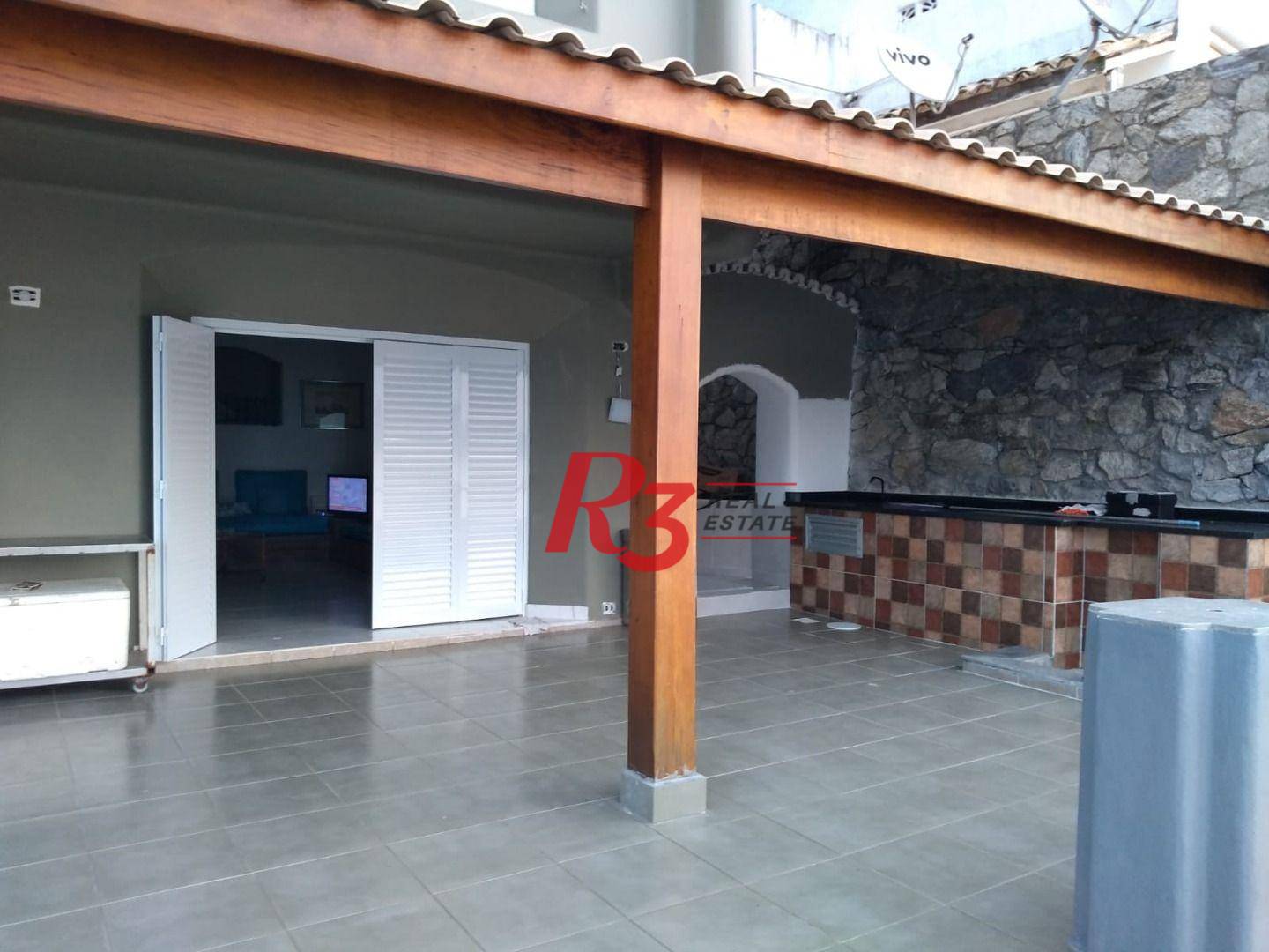 Casa à venda com 3 quartos, 321m² - Foto 17