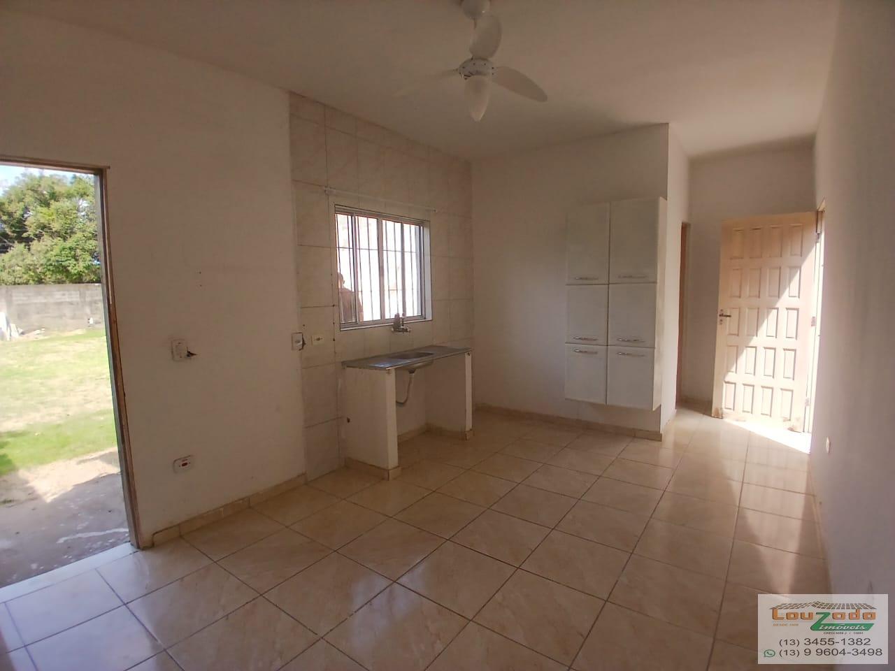 Casa à venda com 1 quarto, 350m² - Foto 1