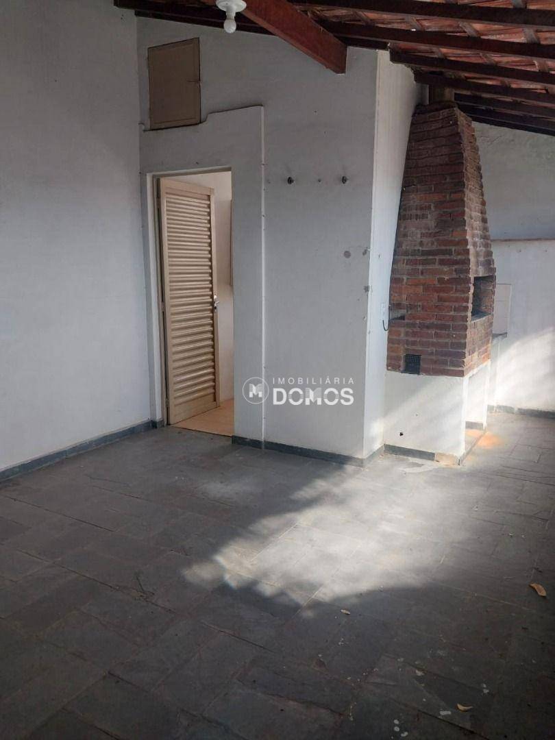 Casa à venda com 3 quartos, 250M2 - Foto 12