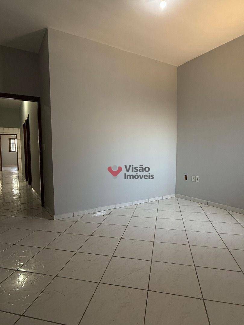 Casa à venda com 2 quartos, 70m² - Foto 13