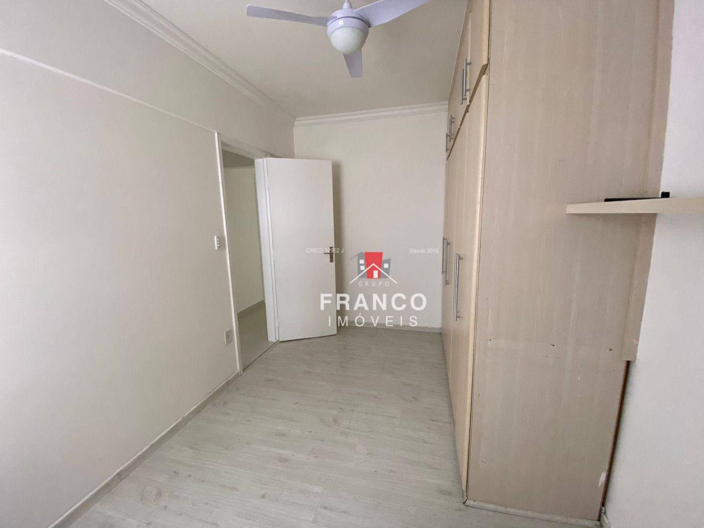 Apartamento à venda com 2 quartos, 75m² - Foto 21