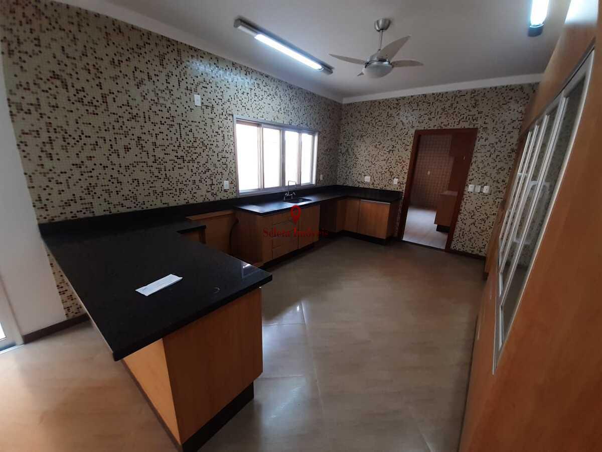 Casa de Condomínio à venda com 3 quartos, 573m² - Foto 11