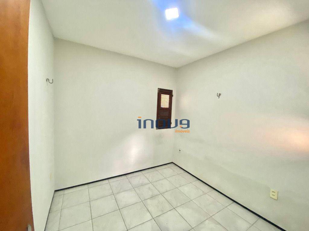 Casa à venda e aluguel com 3 quartos, 80m² - Foto 11