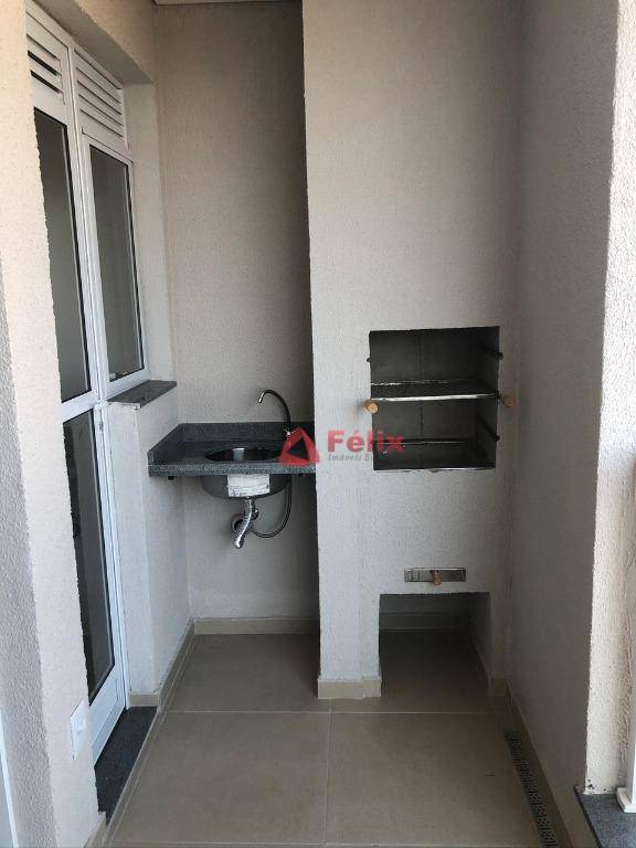 Apartamento à venda com 2 quartos, 68m² - Foto 1