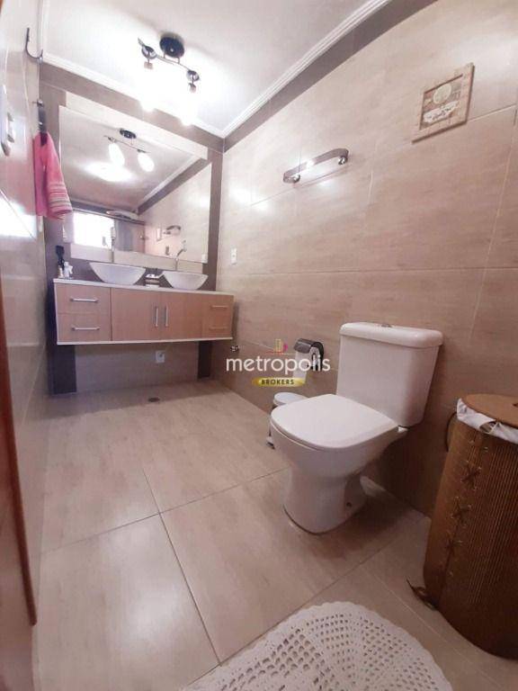 Sobrado à venda com 3 quartos, 240m² - Foto 29