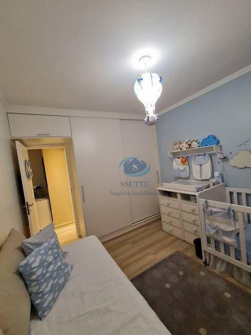 Apartamento à venda com 2 quartos, 70m² - Foto 4