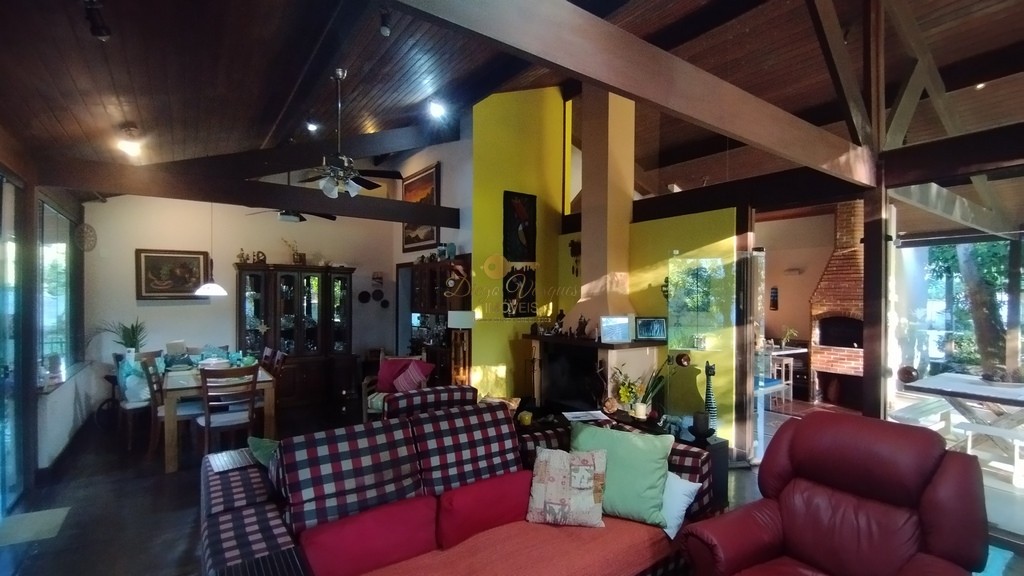 Casa à venda com 7 quartos, 3200m² - Foto 16