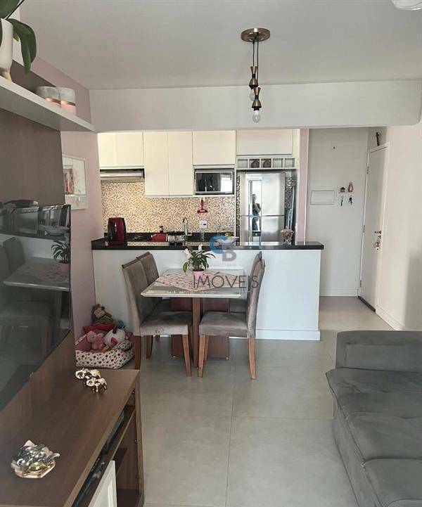 Apartamento à venda com 3 quartos, 73m² - Foto 3