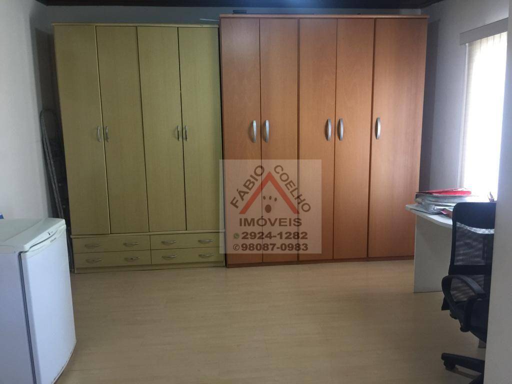 Sobrado à venda com 4 quartos, 200m² - Foto 10