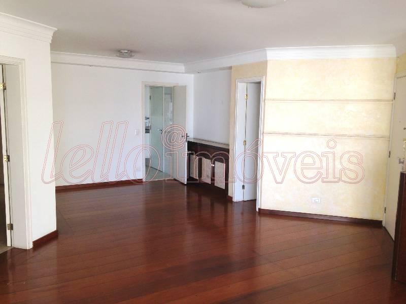 Apartamento para alugar com 4 quartos, 138m² - Foto 1