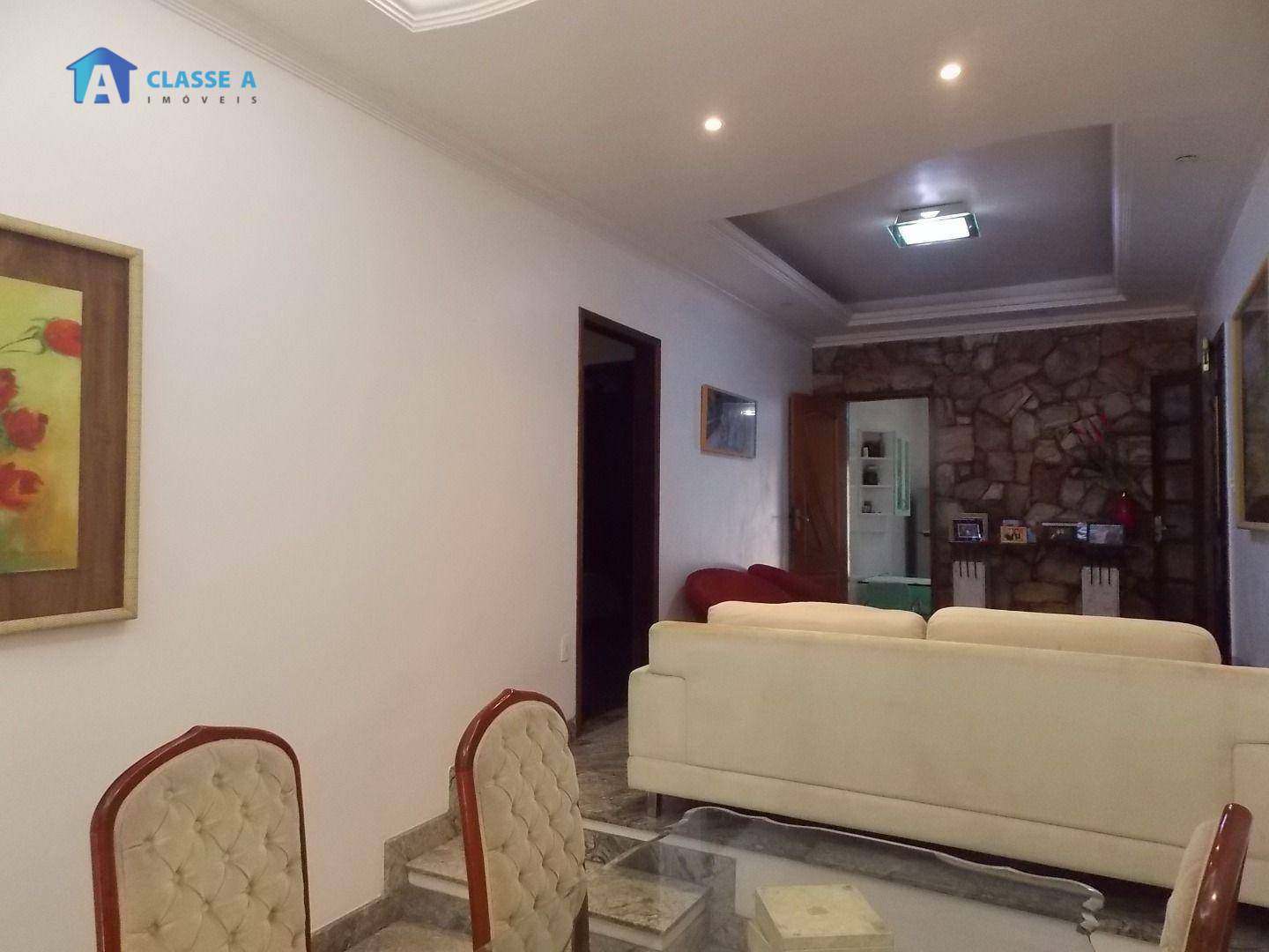 Casa à venda com 4 quartos, 300m² - Foto 5