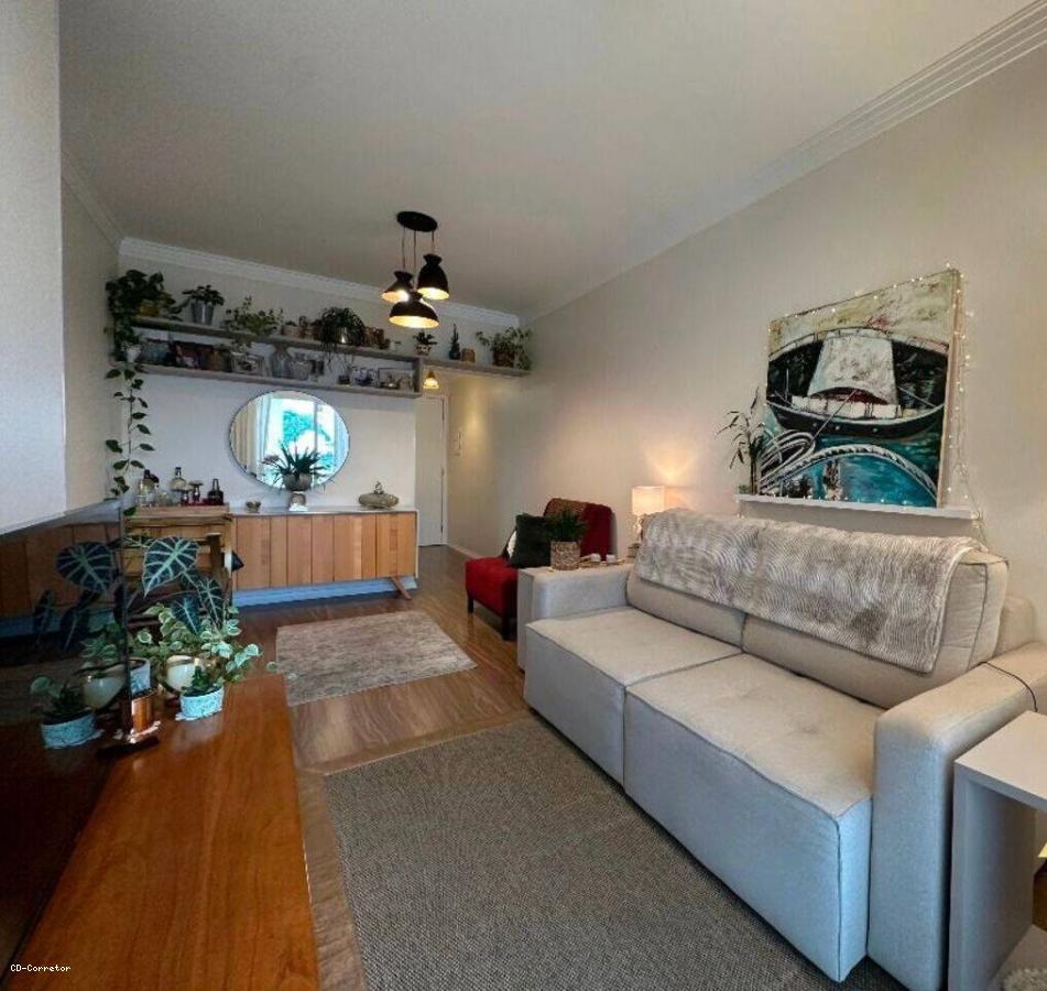 Apartamento à venda com 2 quartos, 69m² - Foto 4