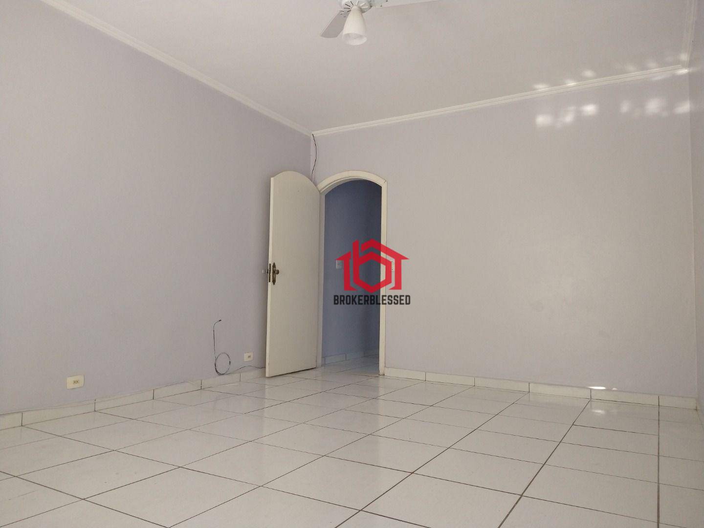 Casa para alugar com 2 quartos, 125M2 - Foto 6