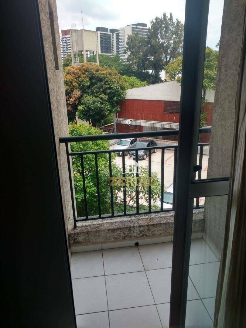 Apartamento para alugar com 2 quartos, 64m² - Foto 2