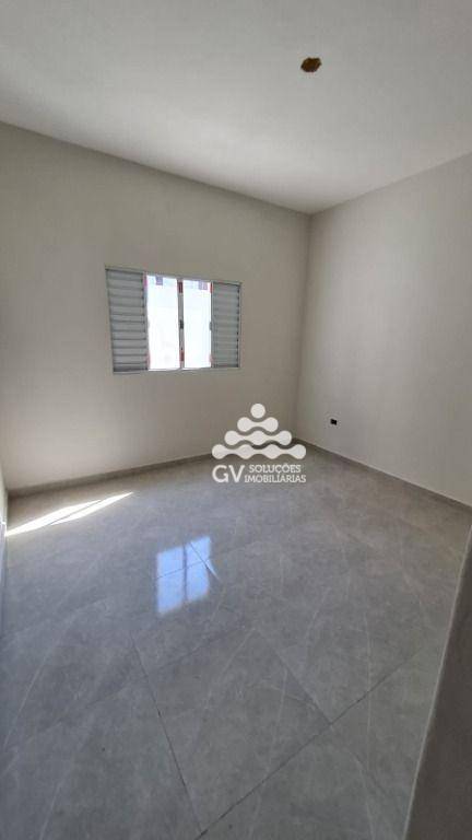 Casa à venda com 2 quartos, 70m² - Foto 16