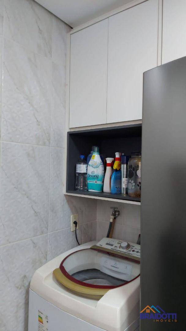 Apartamento à venda com 2 quartos, 45m² - Foto 9