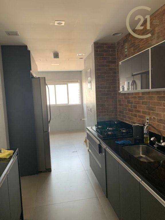 Apartamento à venda com 3 quartos, 121m² - Foto 7