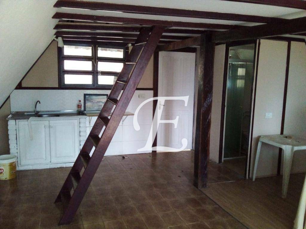 Casa para alugar com 1 quarto, 50m² - Foto 4