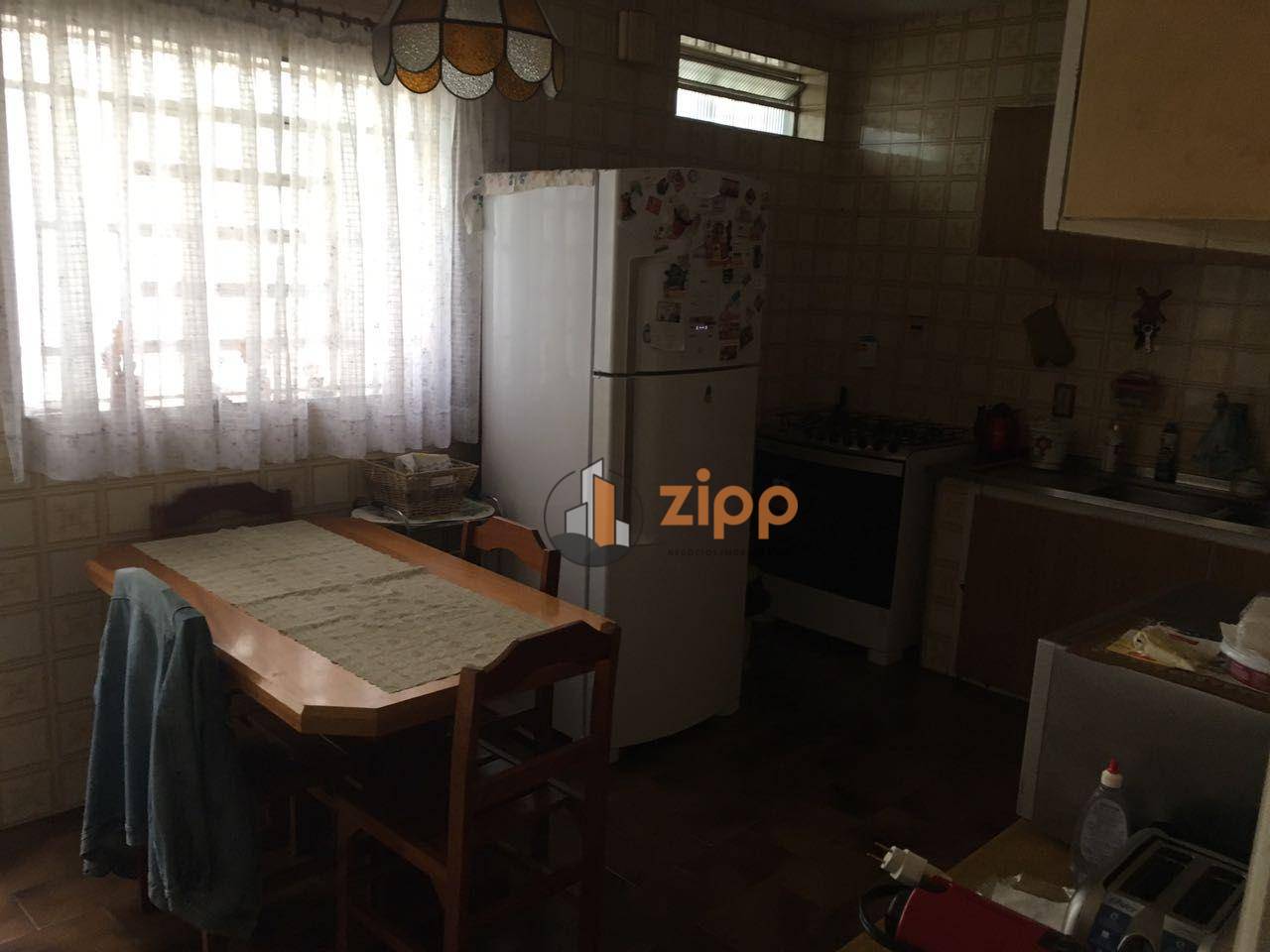 Casa à venda com 3 quartos, 201m² - Foto 8