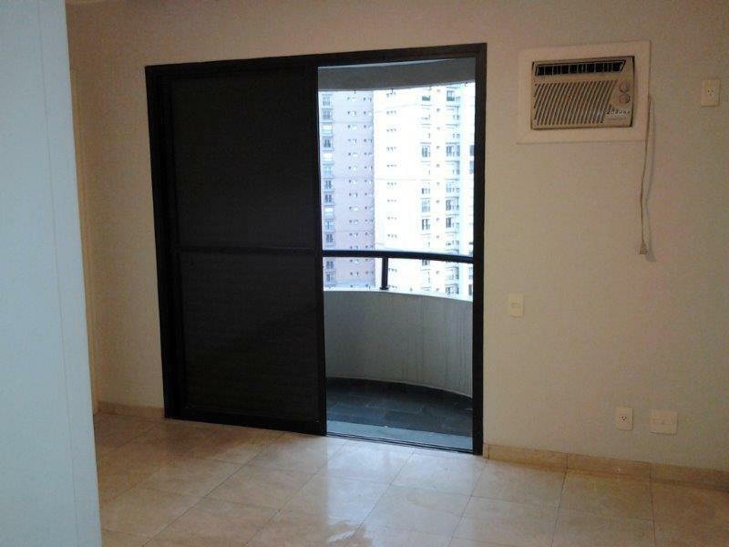 Apartamento para alugar com 4 quartos, 287m² - Foto 24