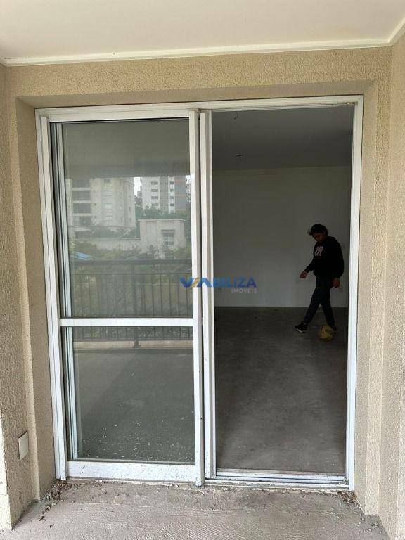 Apartamento à venda com 2 quartos, 68m² - Foto 5