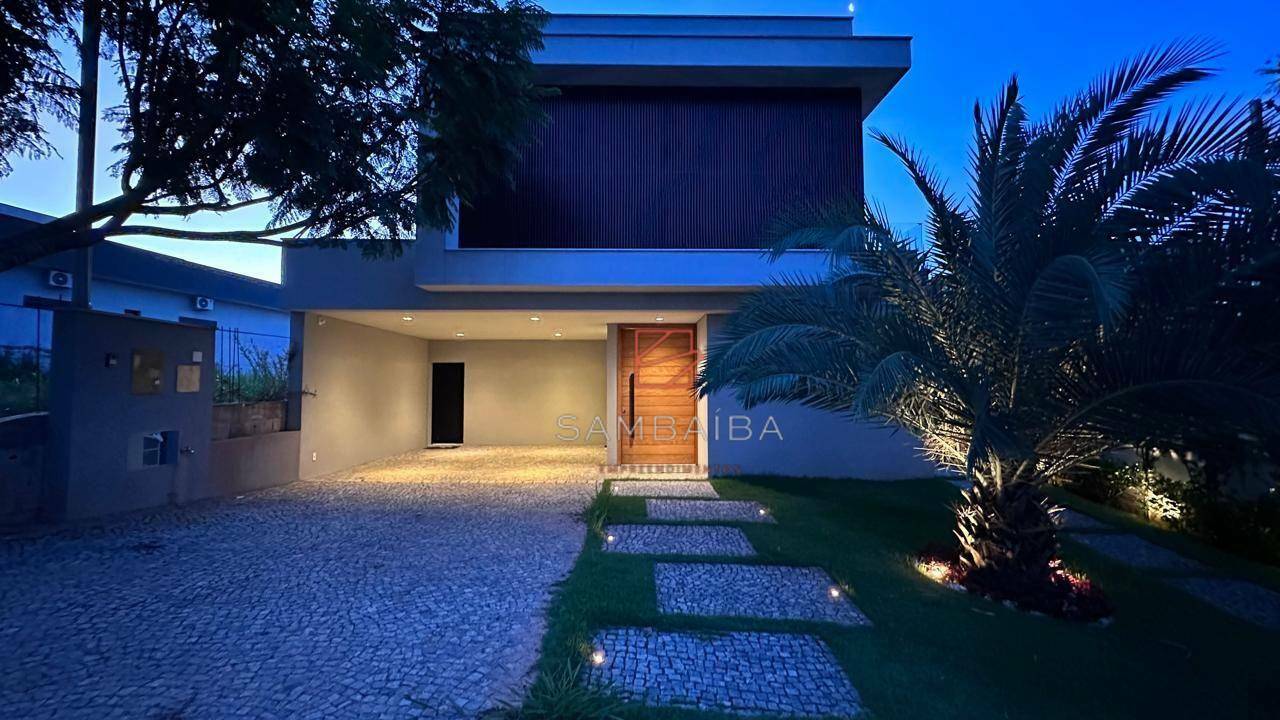 Casa de Condomínio à venda com 3 quartos, 240m² - Foto 2