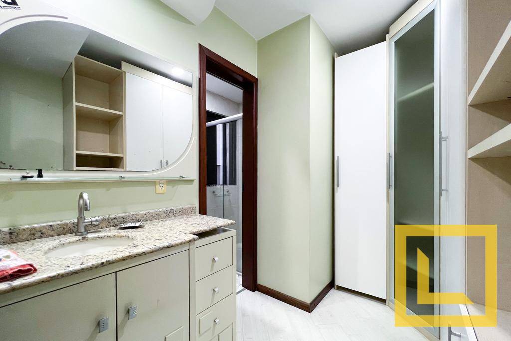 Apartamento à venda com 3 quartos, 321m² - Foto 19