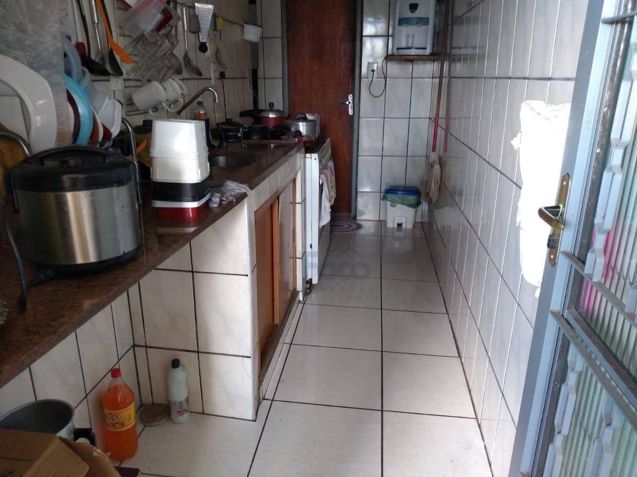 Casa à venda com 3 quartos, 200M2 - Foto 3