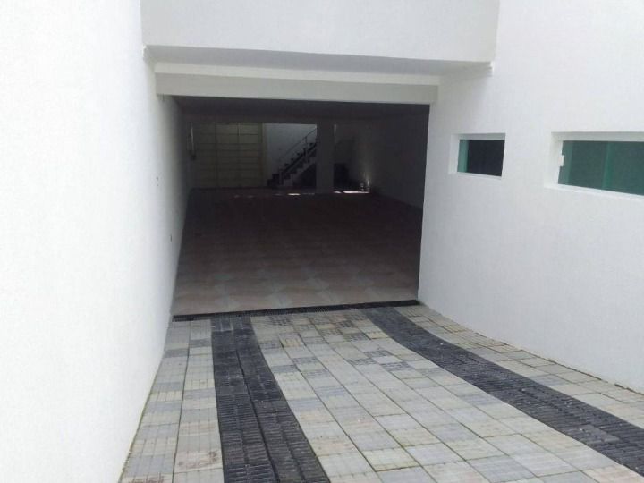 Sobrado à venda e aluguel com 3 quartos, 345m² - Foto 4