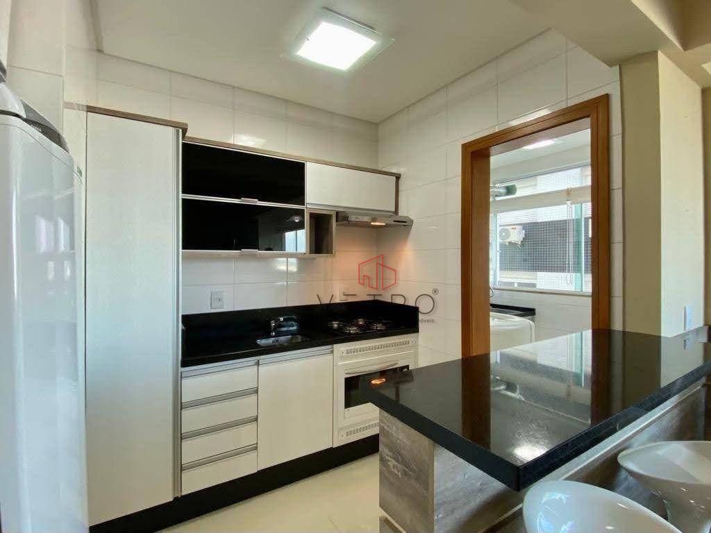 Apartamento à venda com 2 quartos, 70m² - Foto 7