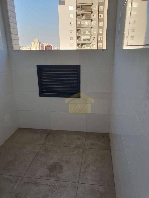 Apartamento à venda com 2 quartos, 70m² - Foto 7