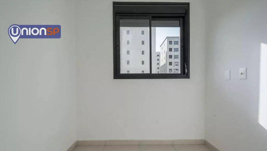 Apartamento à venda com 2 quartos, 34m² - Foto 8