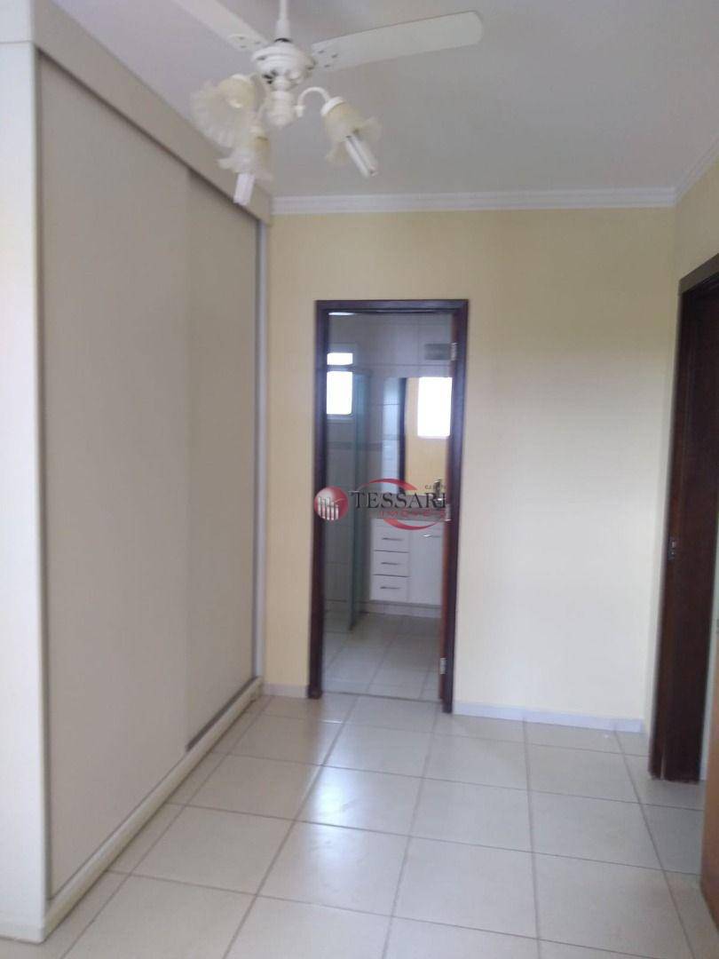 Apartamento para alugar com 2 quartos, 78m² - Foto 3