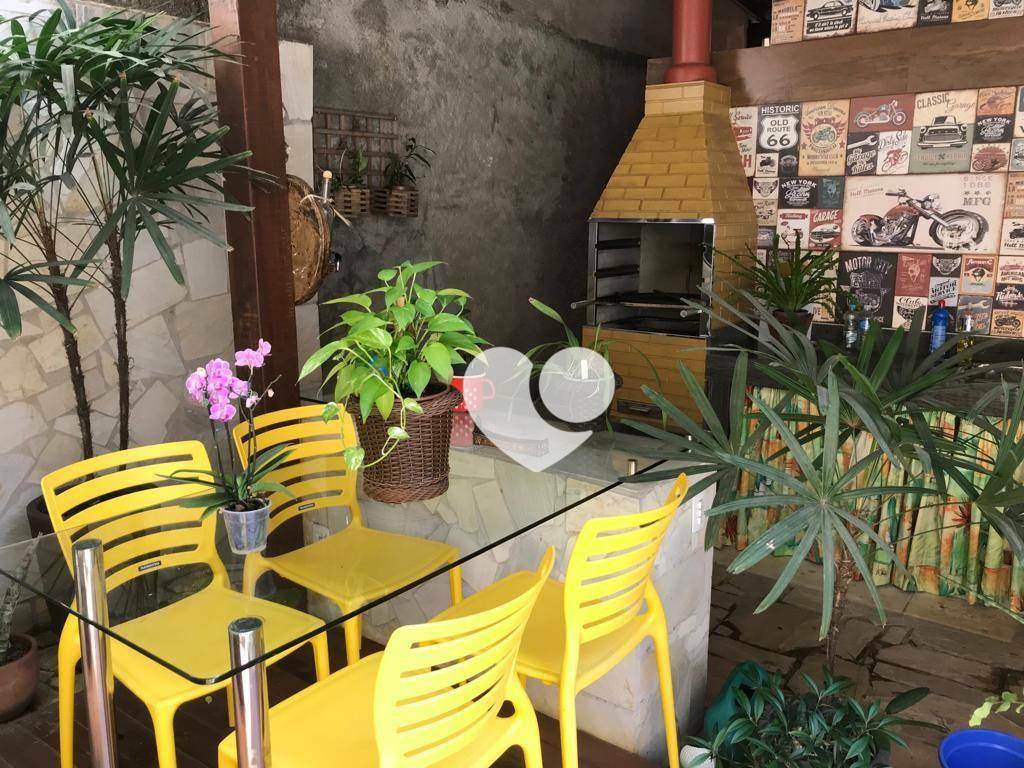 Casa à venda com 3 quartos, 292m² - Foto 17