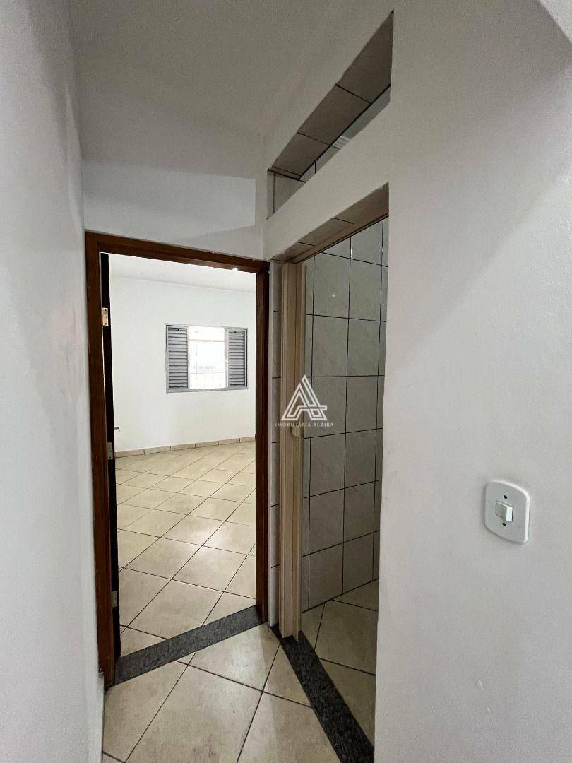 Casa para alugar com 6 quartos, 200m² - Foto 49