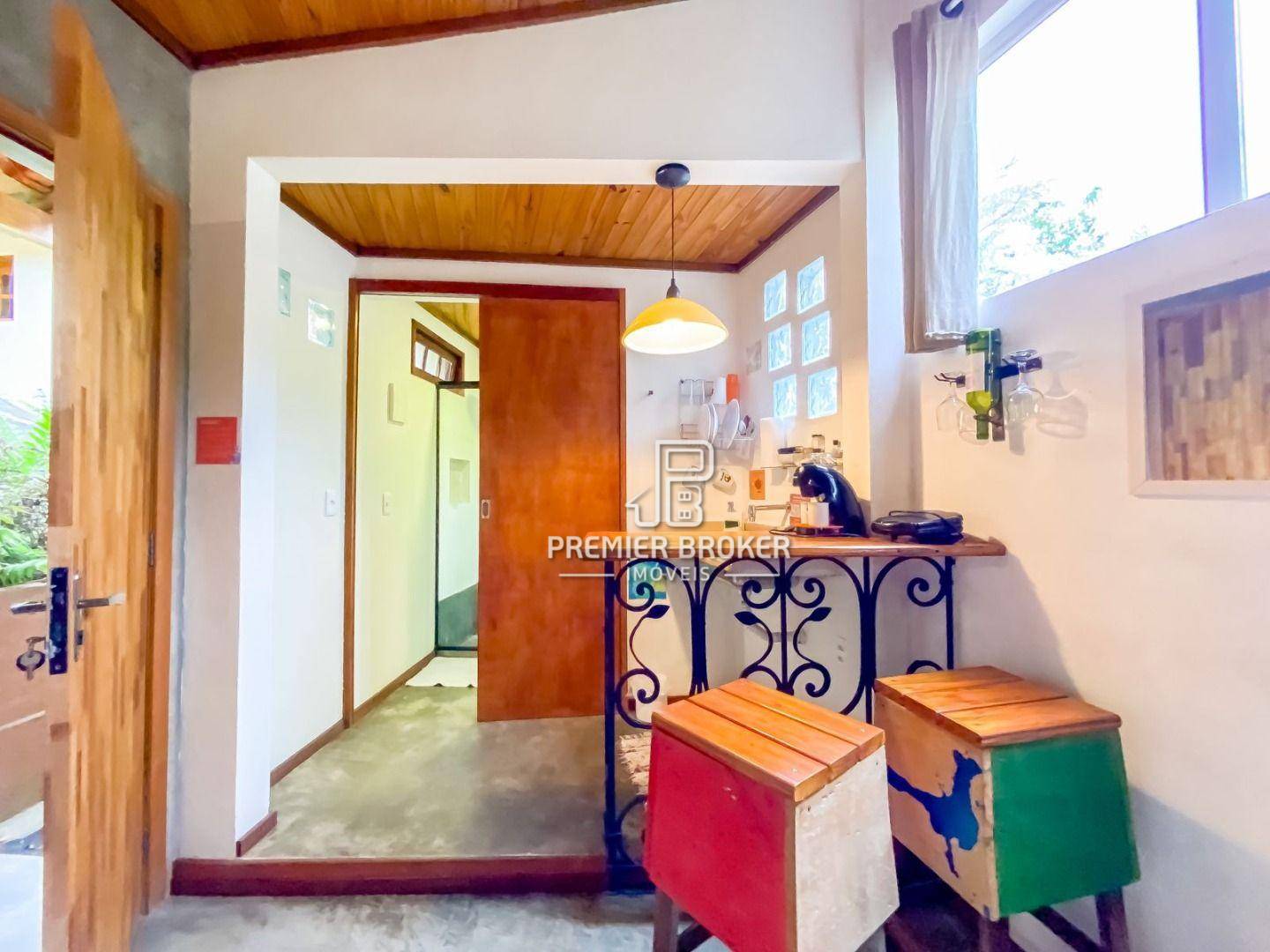 Casa à venda com 8 quartos, 390m² - Foto 43