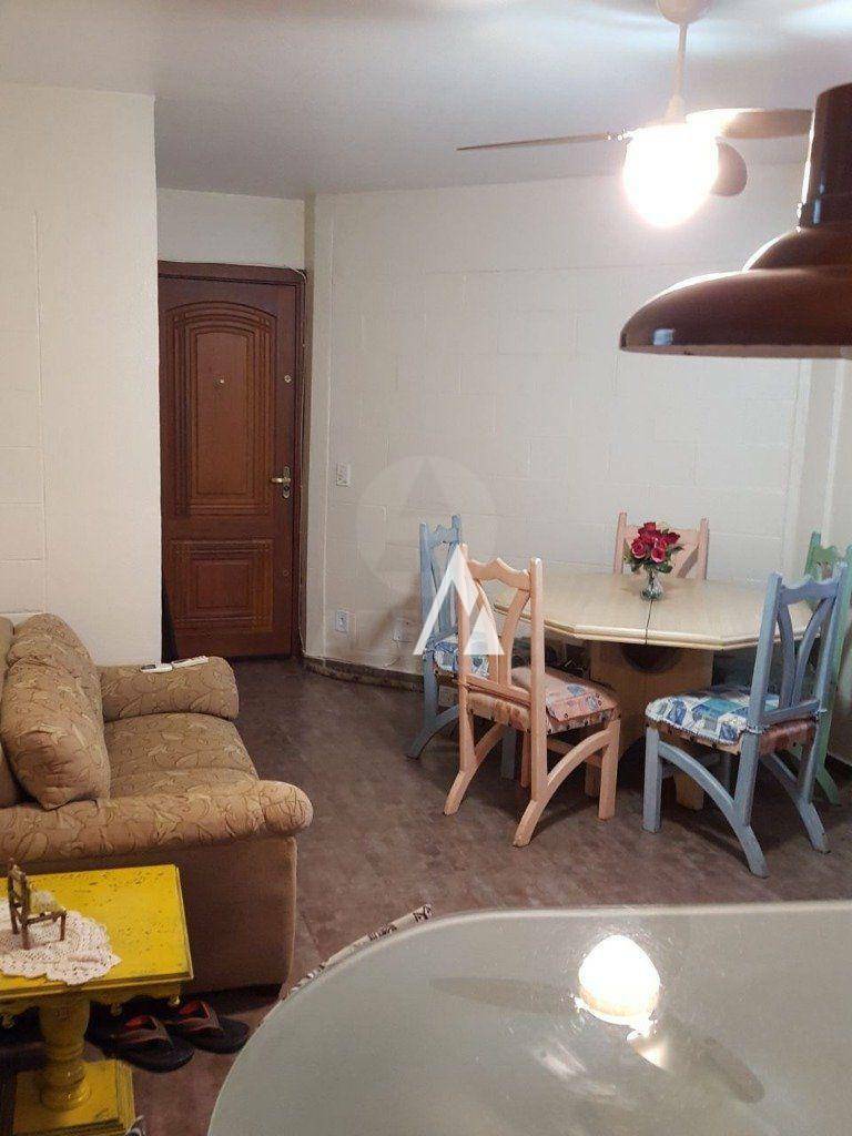 Apartamento à venda com 2 quartos, 62m² - Foto 12