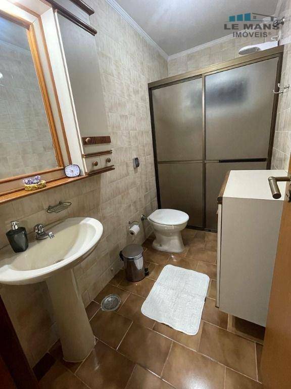 Apartamento à venda com 3 quartos, 138m² - Foto 7