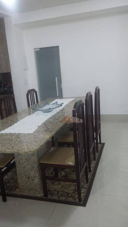 Casa de Condomínio à venda com 3 quartos, 160m² - Foto 1