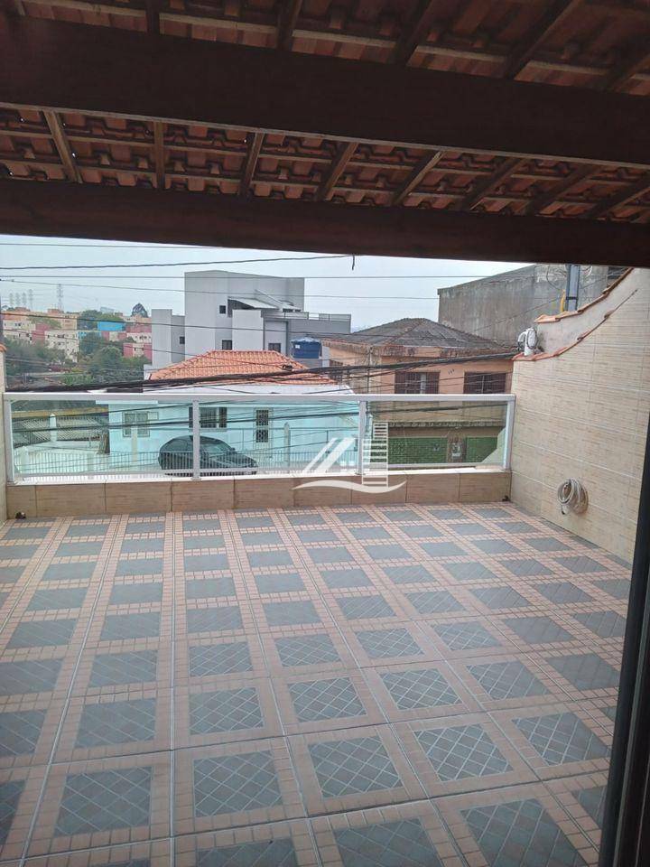 Sobrado à venda com 4 quartos, 175m² - Foto 2