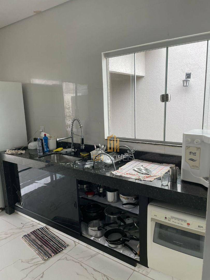 Casa à venda com 3 quartos, 250m² - Foto 11
