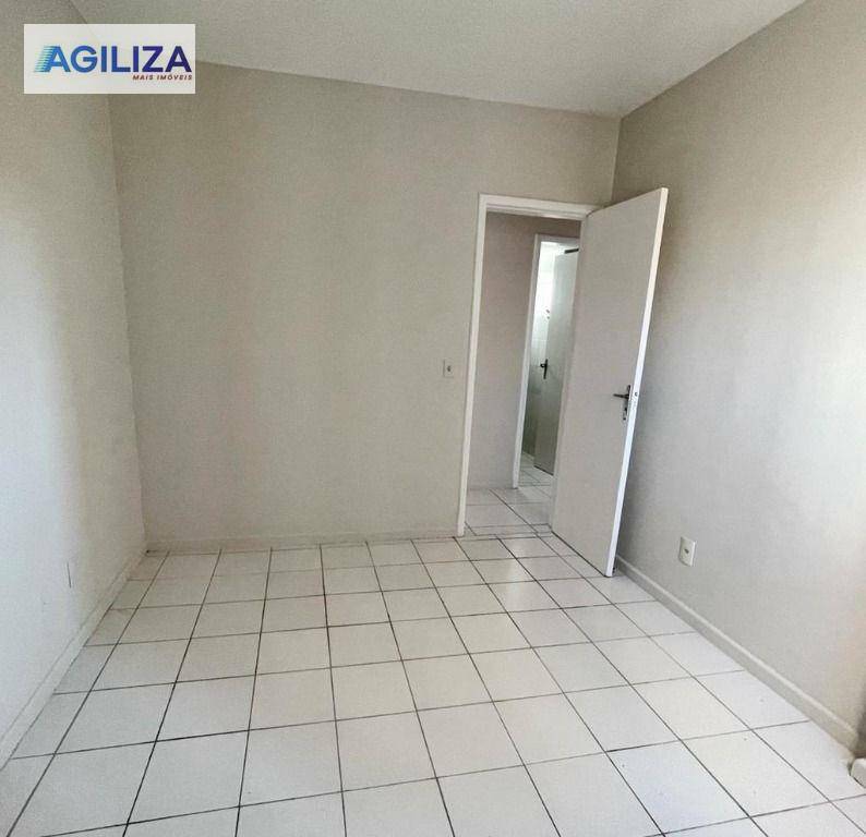 Apartamento para alugar com 3 quartos, 94m² - Foto 11