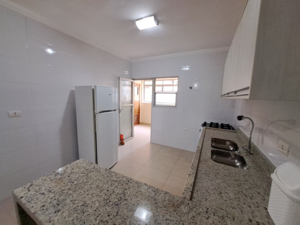 Apartamento à venda com 3 quartos, 140m² - Foto 18