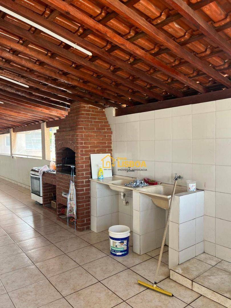 Casa para alugar com 2 quartos, 180m² - Foto 30