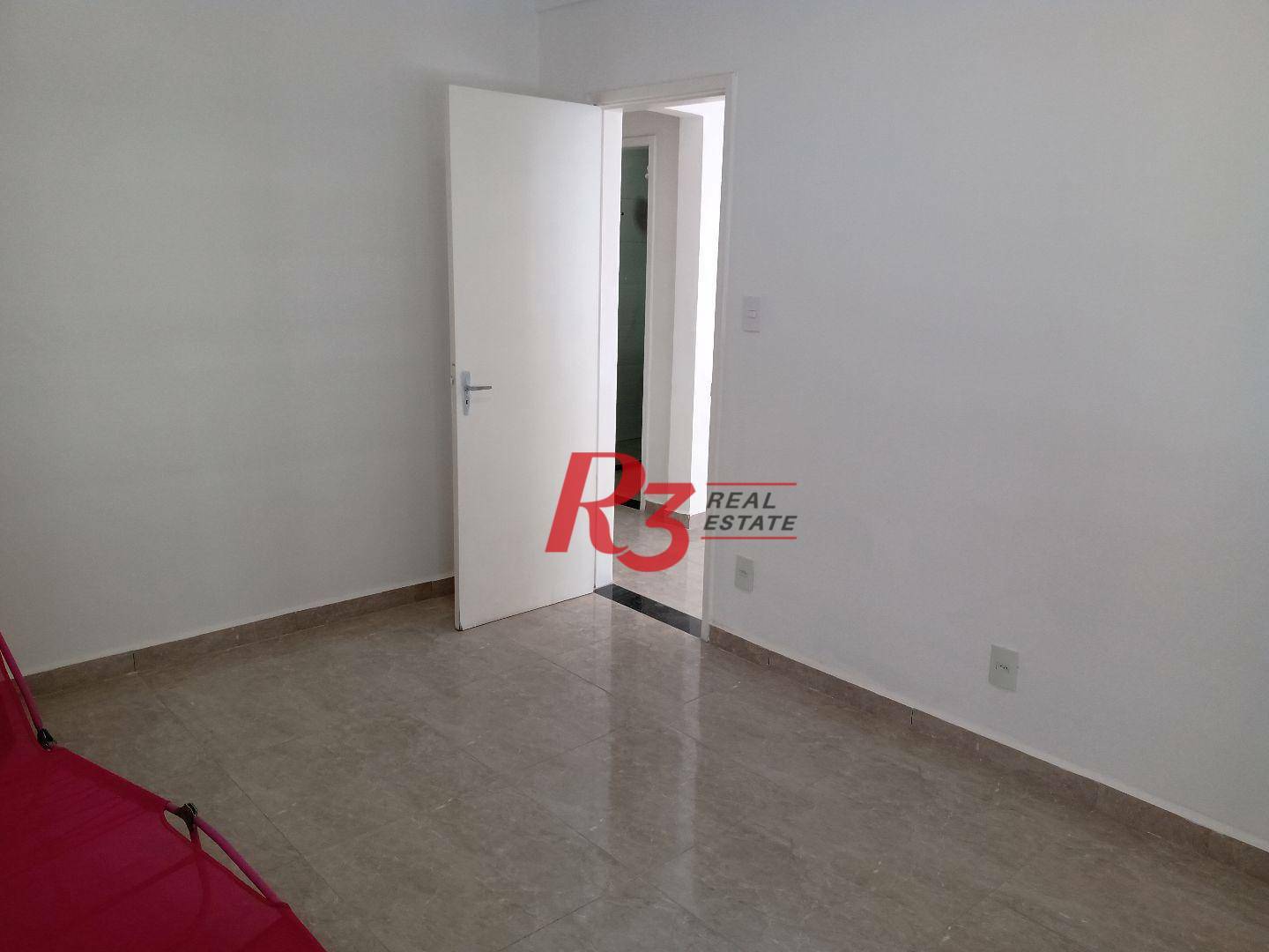 Apartamento à venda com 1 quarto, 50m² - Foto 5