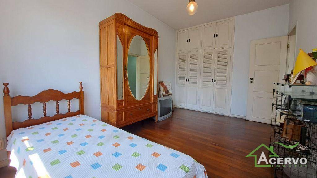 Apartamento à venda com 4 quartos, 224m² - Foto 13