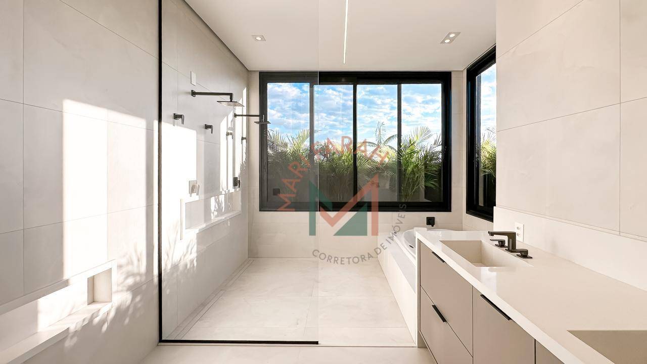 Casa de Condomínio à venda com 4 quartos, 566m² - Foto 36