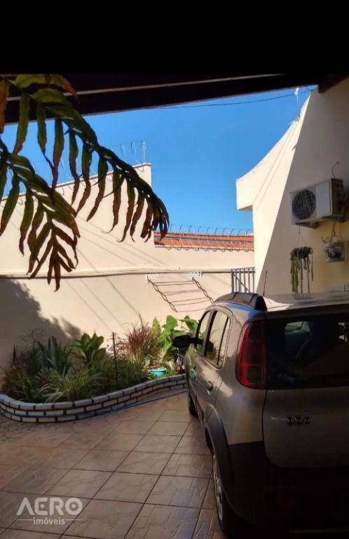 Casa à venda com 2 quartos, 167m² - Foto 4