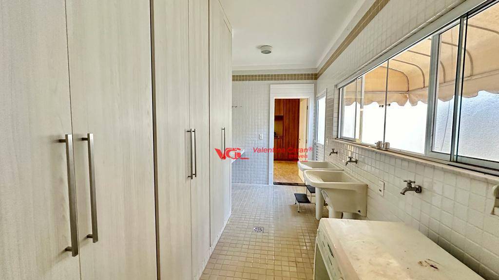 Sobrado à venda com 4 quartos, 554m² - Foto 28